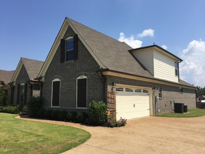 3291 Pinetree Loop, Southaven, MS