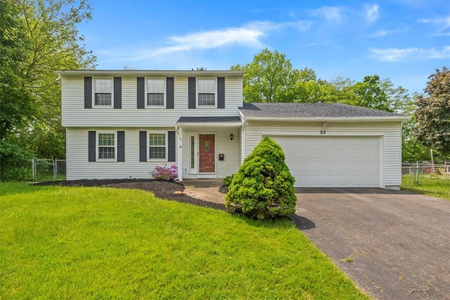 25 Winterset Dr, Rochester, NY