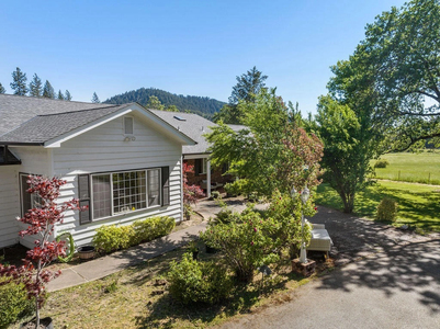 307 Nelson Way, Grants Pass, OR