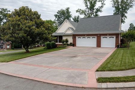 175 Peppertree Dr, Cleveland, TN