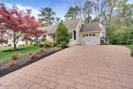514 Leawood Ave, Toms River, NJ