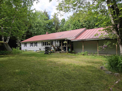 3 Mascoma Heights Dr, Enfield, NH