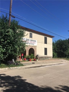 204 S 1st Ave, Mansfield, TX