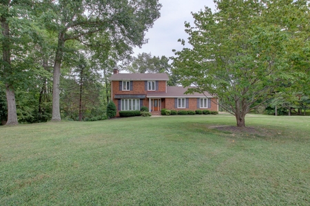 2871 Brothers Rd, Clarksville, TN