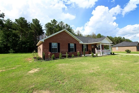 226 Canfield Rd, Columbus, MS