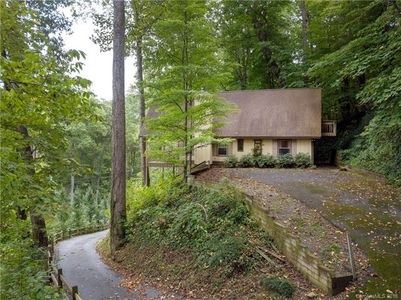 2055 Dogwood Dr, Maggie Valley, NC