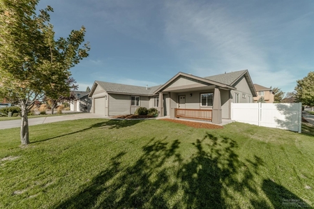 2624 Nw 15th St, Redmond, OR