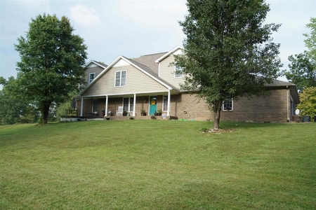 222 W Eble Rd, Boonville, IN