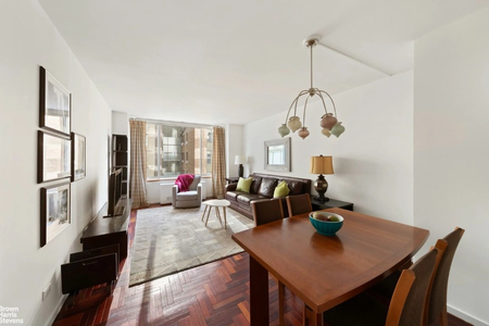 2373 BROADWAY, Manhattan, NY, 10024 - Photo 1