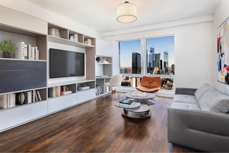 400 5TH Avenue, Manhattan, NY, 10018 - Photo 1