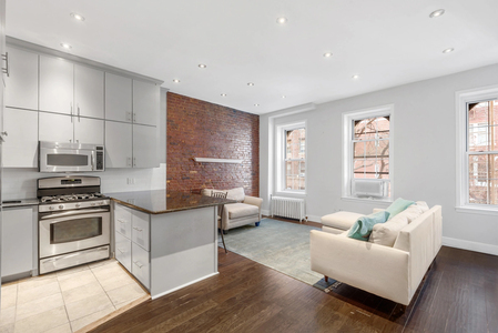 162 E 91ST Street, Manhattan, NY, 10128 - Photo 1