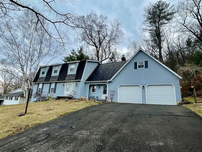 1113 Greenwood Glen, Endicott, NY, 13760 - Photo 1