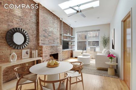 304 W 88th Street, Manhattan, NY, 10024 - Photo 1