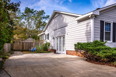 5475 Eastwind Rd, Wilmington, NC