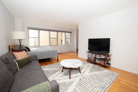 69 Fifth Avenue, Manhattan, NY, 10003 - Photo 1
