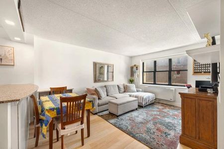 516 W 47th Street, Manhattan, NY, 10036 - Photo 1