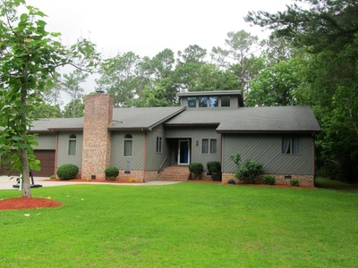 119 Country Club Dr, Shallotte, NC