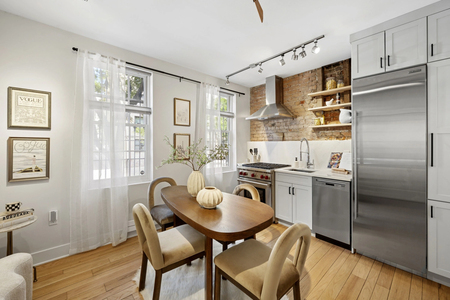 197 W HOUSTON Street, Manhattan, NY, 10014 - Photo 1