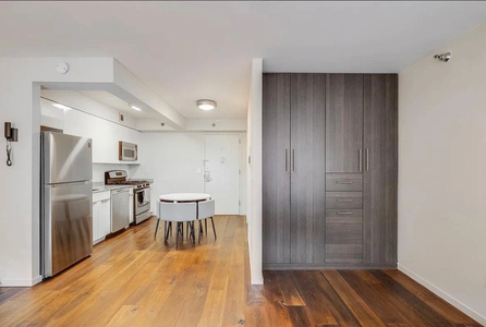 516 W 47th Street, Manhattan, NY, 10036 - Photo 1