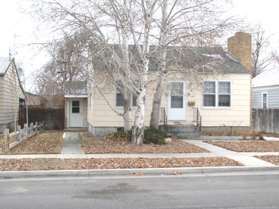 165 S Division St, Powell, WY
