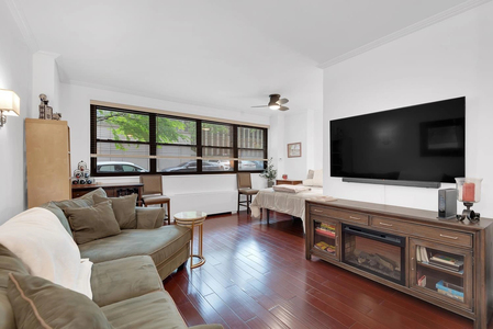 180 W END Avenue, Manhattan, NY, 10023 - Photo 1