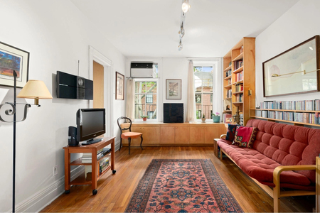 79 PERRY Street, Manhattan, NY, 10014 - Photo 1
