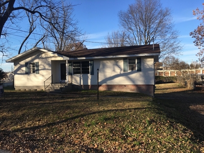 519 W Melbourne Rd, Springfield, MO