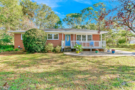 222 Forest Rd, Wilmington, NC