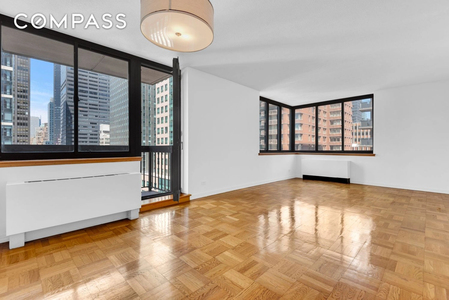 250 E 40th Street, Manhattan, NY, 10016 - Photo 1