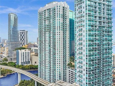 31 SE 5th St, Miami, FL, 33131 - Photo 1