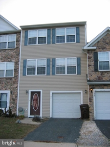 102 Wood Duck Dr, Cambridge, MD