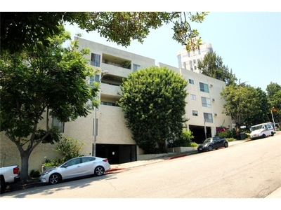 8400 De Longpre Ave, West Hollywood, CA