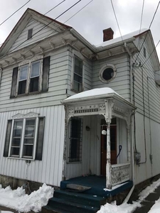 10 S Grand St, Lewistown, PA