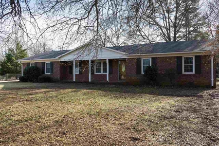 149 Hickory Hill Dr, Inman, SC