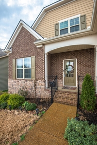 6007 Aaron Dr, Spring Hill, TN