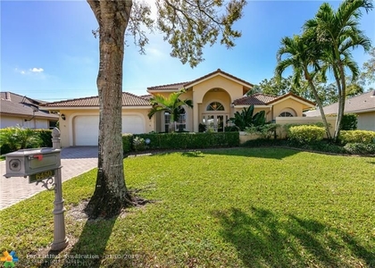 6450 Nw 41st St, Coral Springs, FL