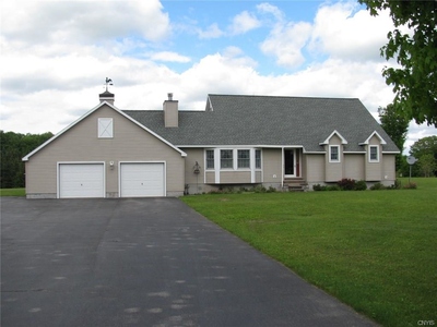 54 Finnerty Rd, Westdale, NY