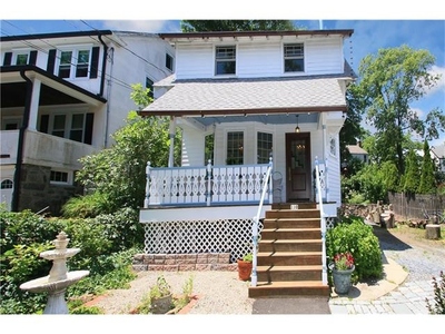 110 Mead Ave, Greenwich, CT