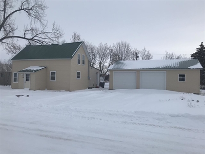 582 3rd Ave, Lansford, ND