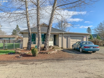 366 Sunset St, Sutherlin, OR