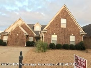 5762 Hunters Chase Dr, Southaven, MS