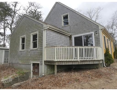 36 Hillcrest Rd, Plymouth, MA