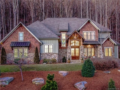 7 Twin Springs Ct, Fairview, NC