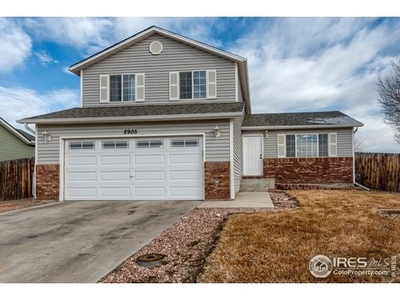 2905 Swan Point Ct, Evans, CO