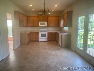 108 Charing Pl, Mooresville, NC