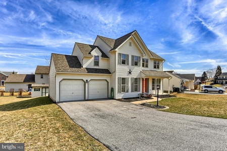 25 Parkview Dr, Seven Valleys, PA