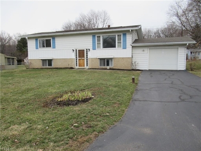 2989 Greer Rd, Coventry Township, OH