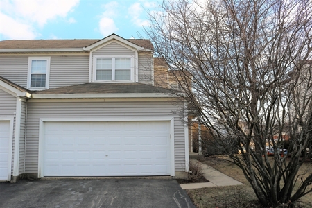 221 Wedgewood Cir, Lake In The Hills, IL