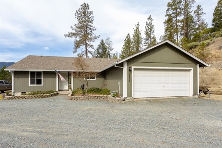 16420 Ford Rd, Rogue River, OR