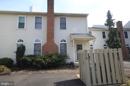 116 Pipers Pl, Chalfont, PA